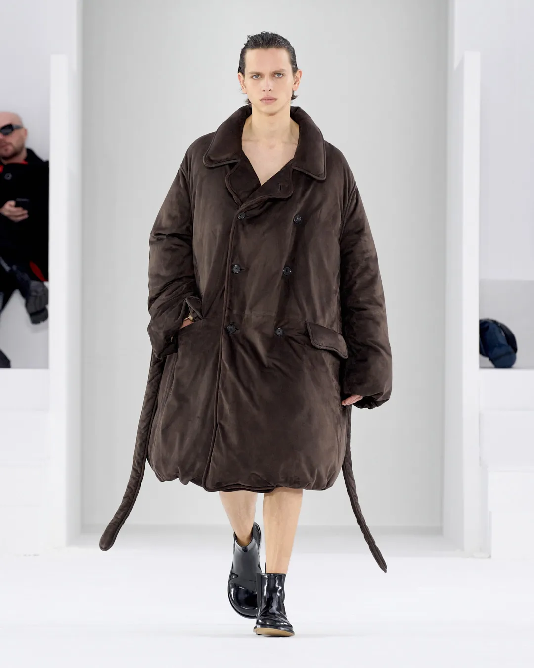 Loewe F W 2023 Metalmagazine 23