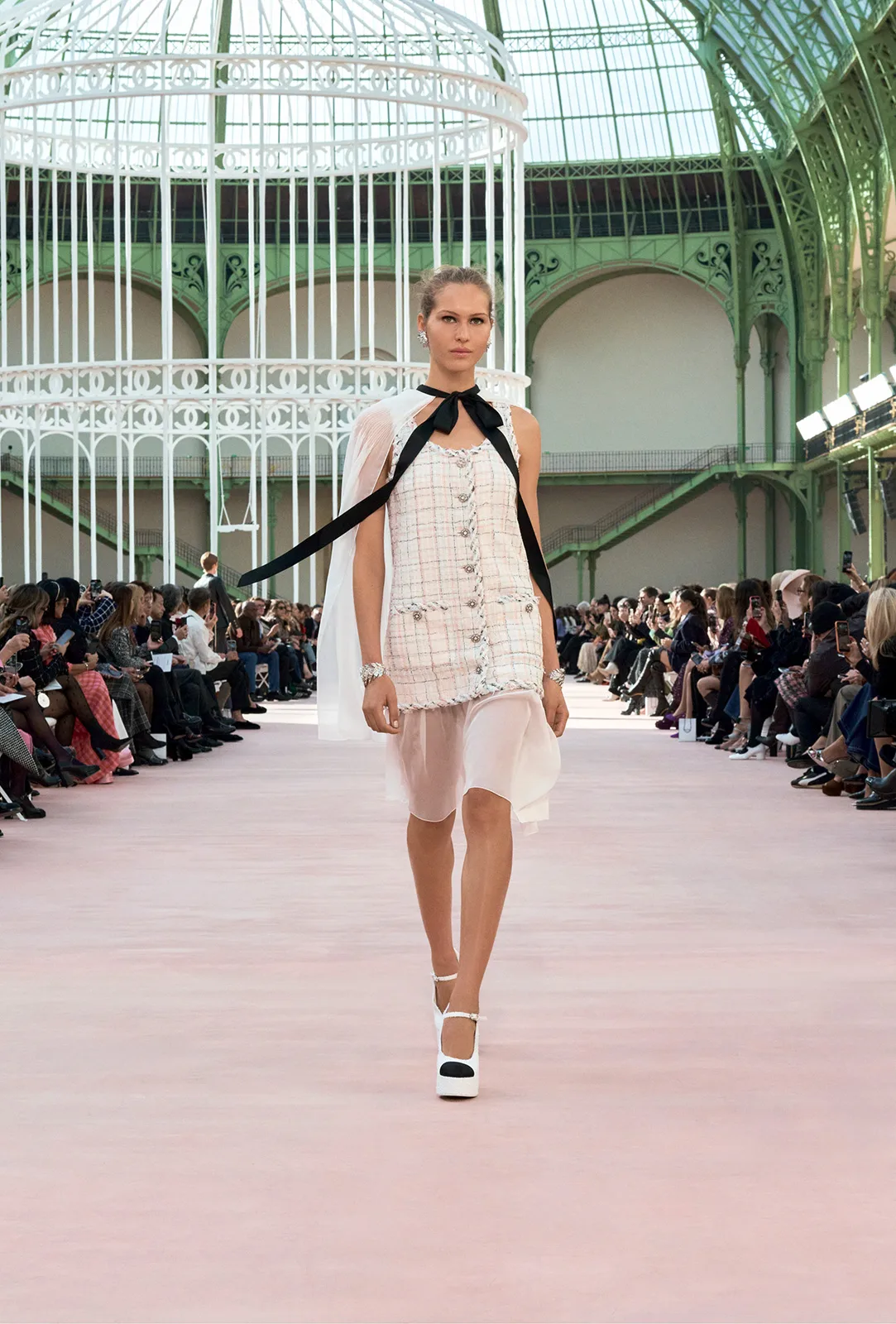 metal-chanel-ss-25-9