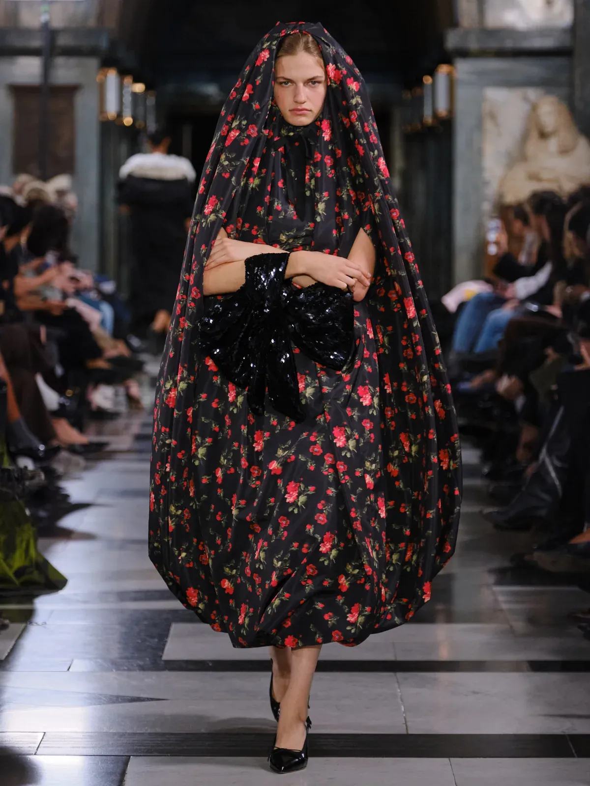 metal-london-fashion-week-ss27-simone-rocha-11
