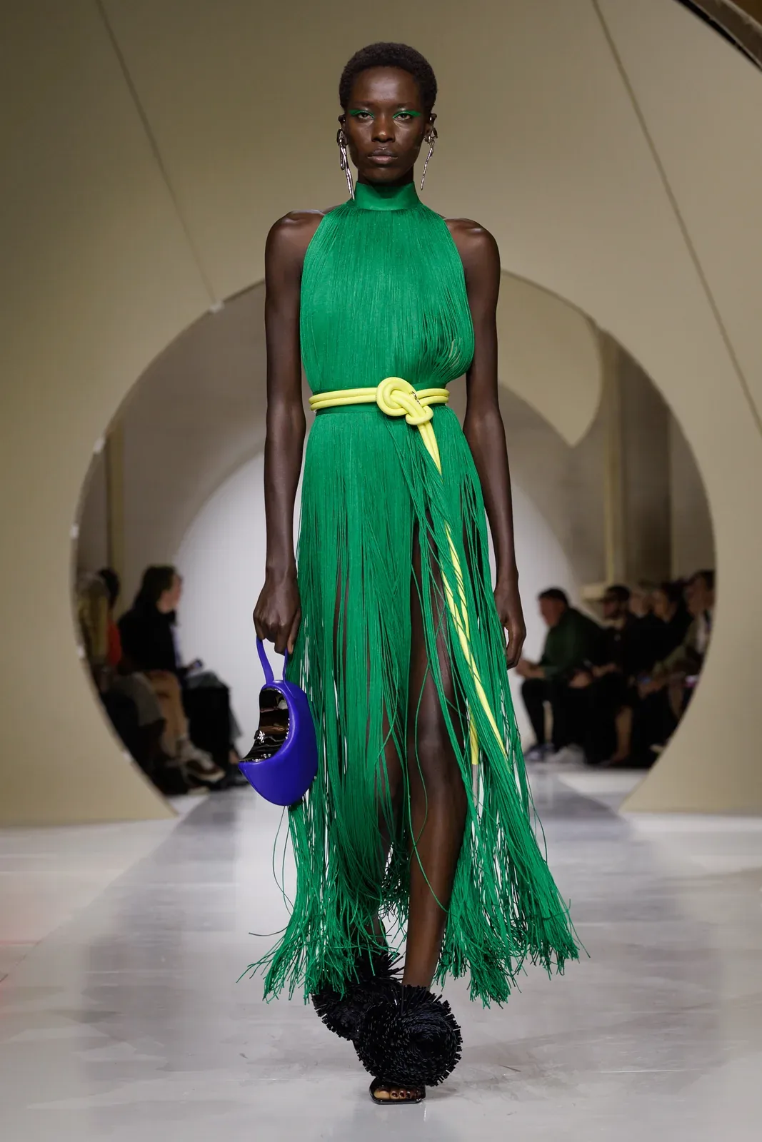 metal-givenchy-ss27-29