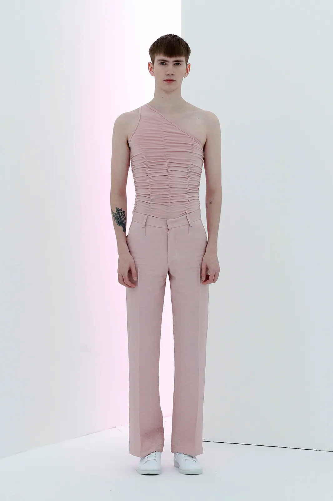 Victor Von Shwarz Look 02 02