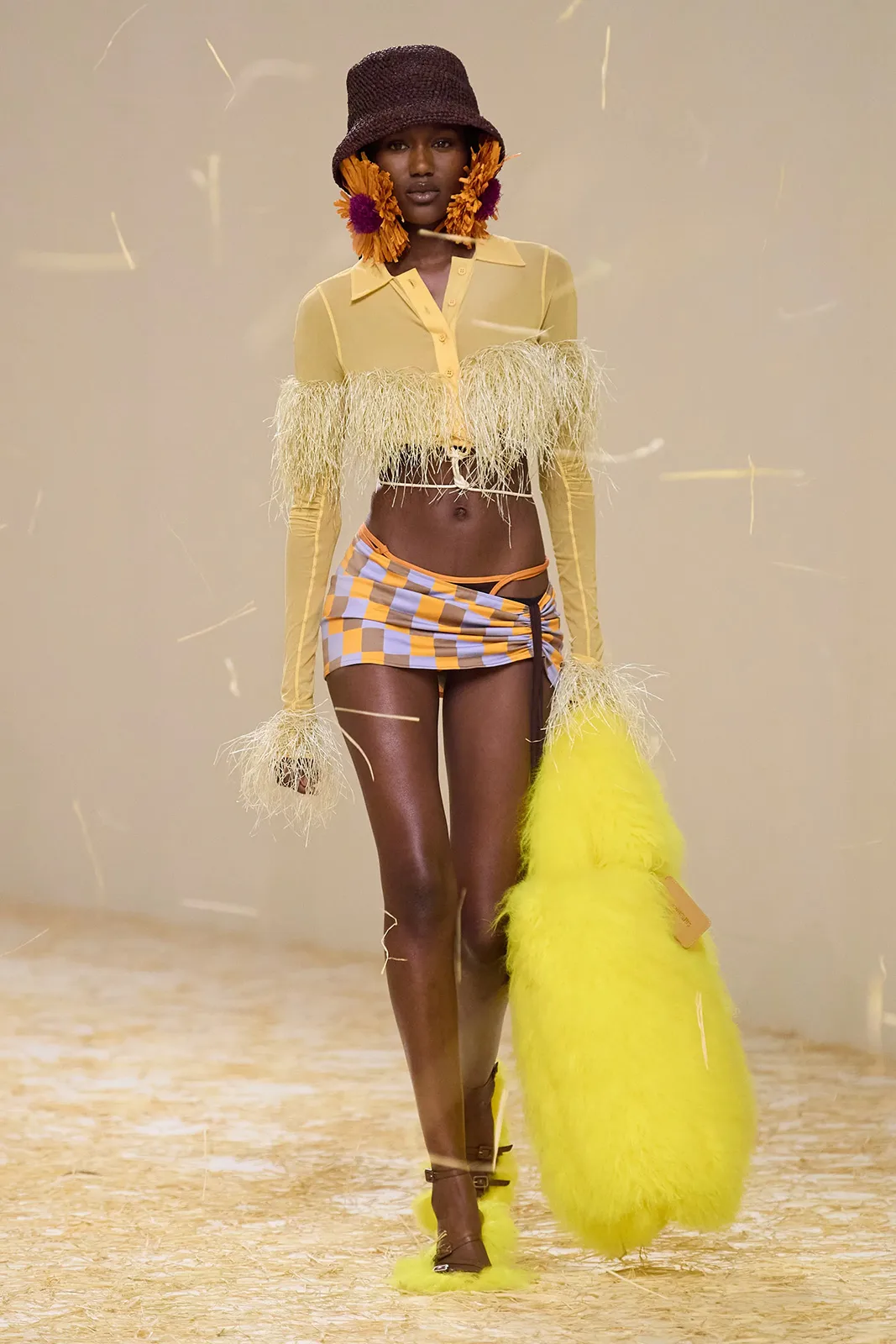 00013 Jacquemus Spring 2023 Ready to Wear Credit Gorunway