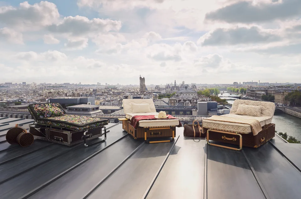 Louis Vuitton Bed Trunk