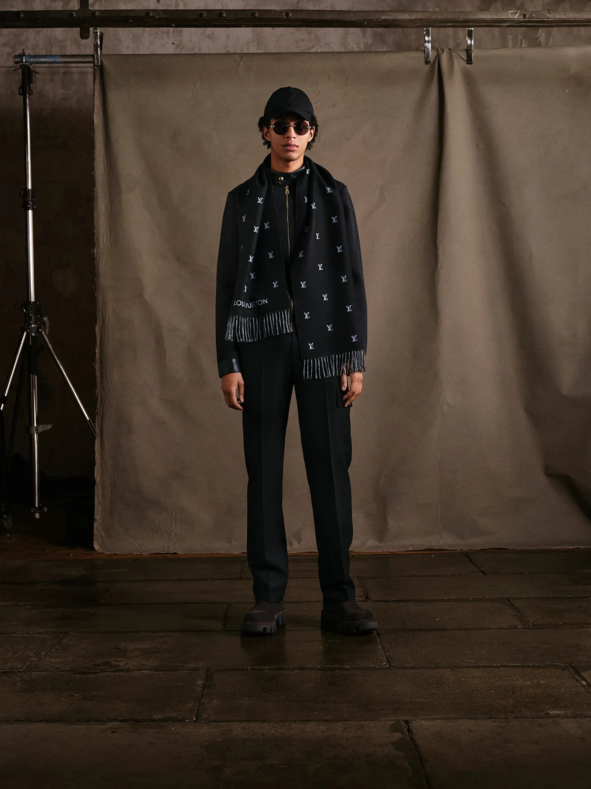 LV-FALL-CAPSULE-2025-LOOK-12
