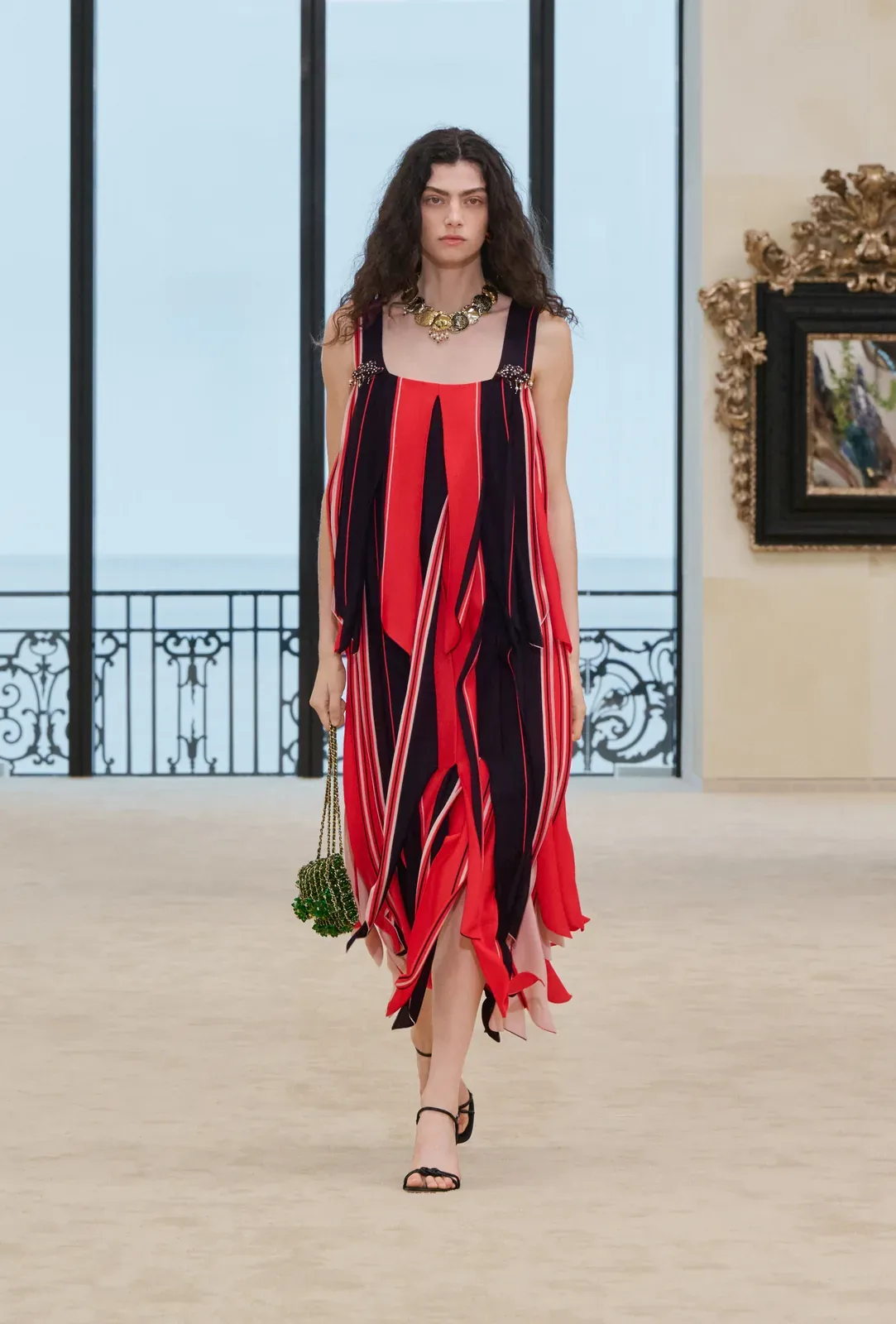 metal-chanel-cruise-edit-30.webp