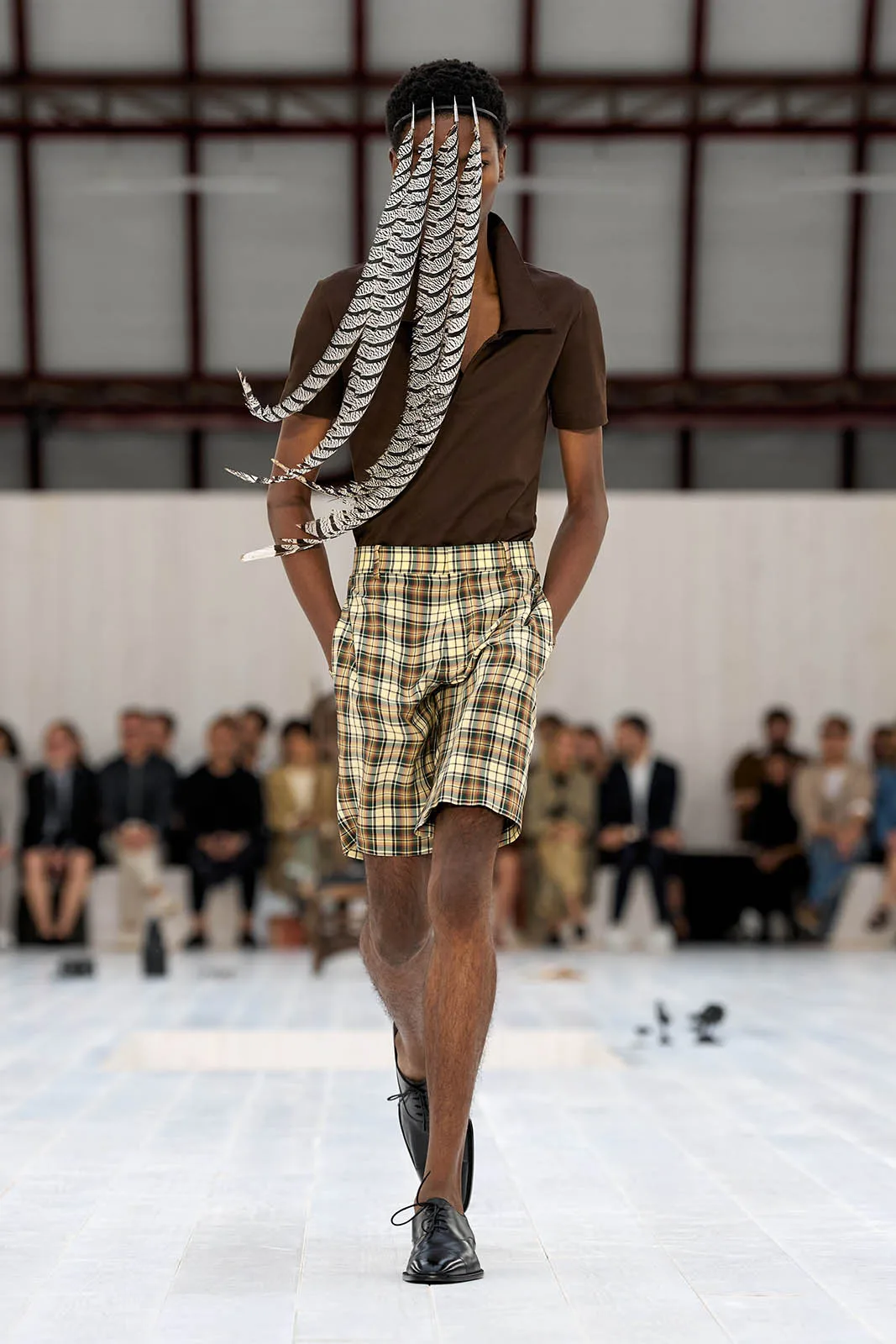 Loewe_Spring_Summer_2025_5.jpg