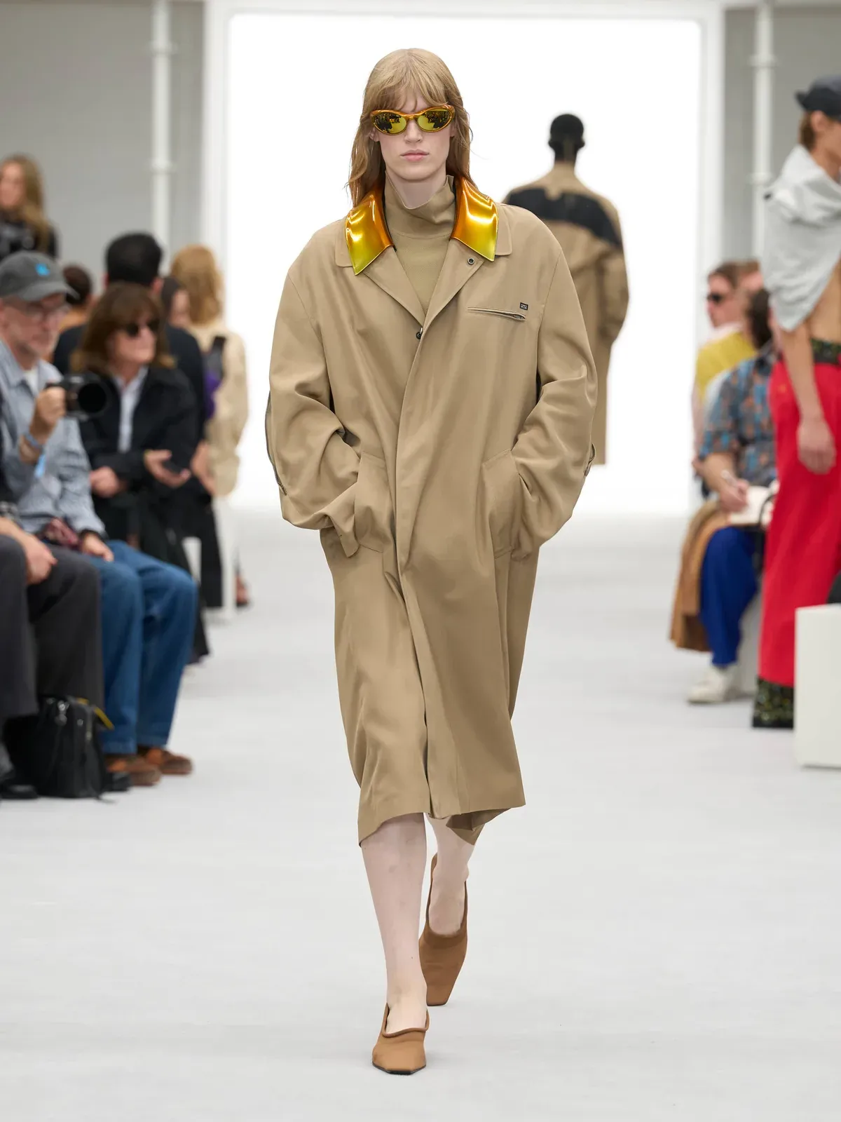 metal-loewe-ss27-19