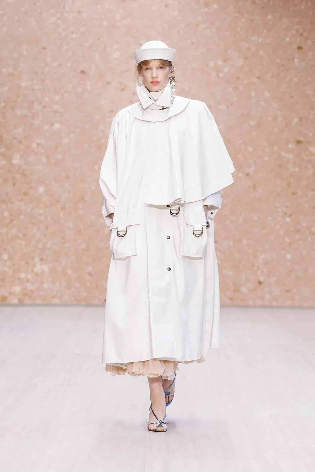 metal-chloe-ss27-15