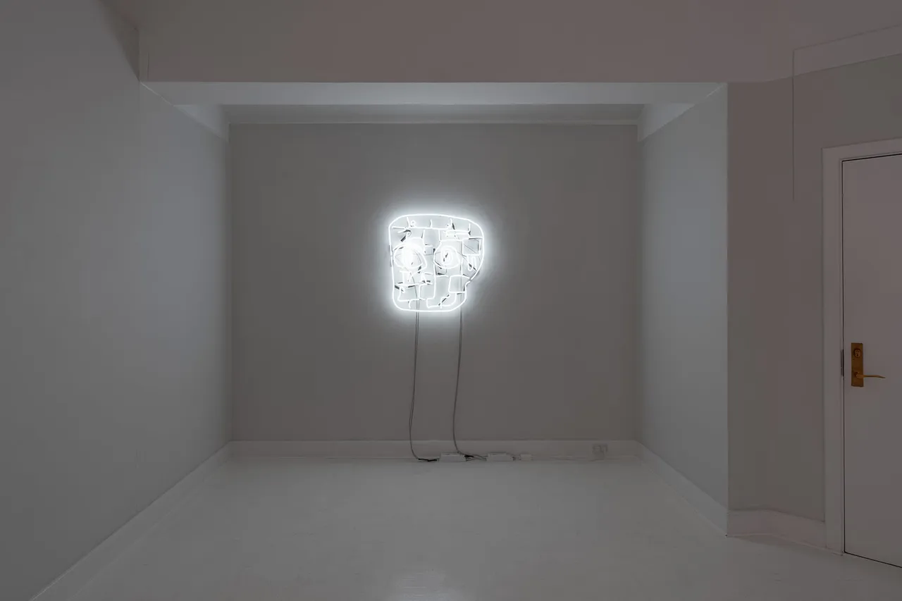 Neon Martin Asbæk Gallery 012 Photo by David Stjernholm