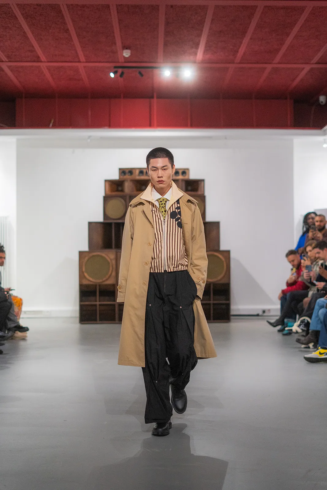 EASTWOODDANSO-RUNWAY-SHOW-BY-@BARANCIRAKOGLU