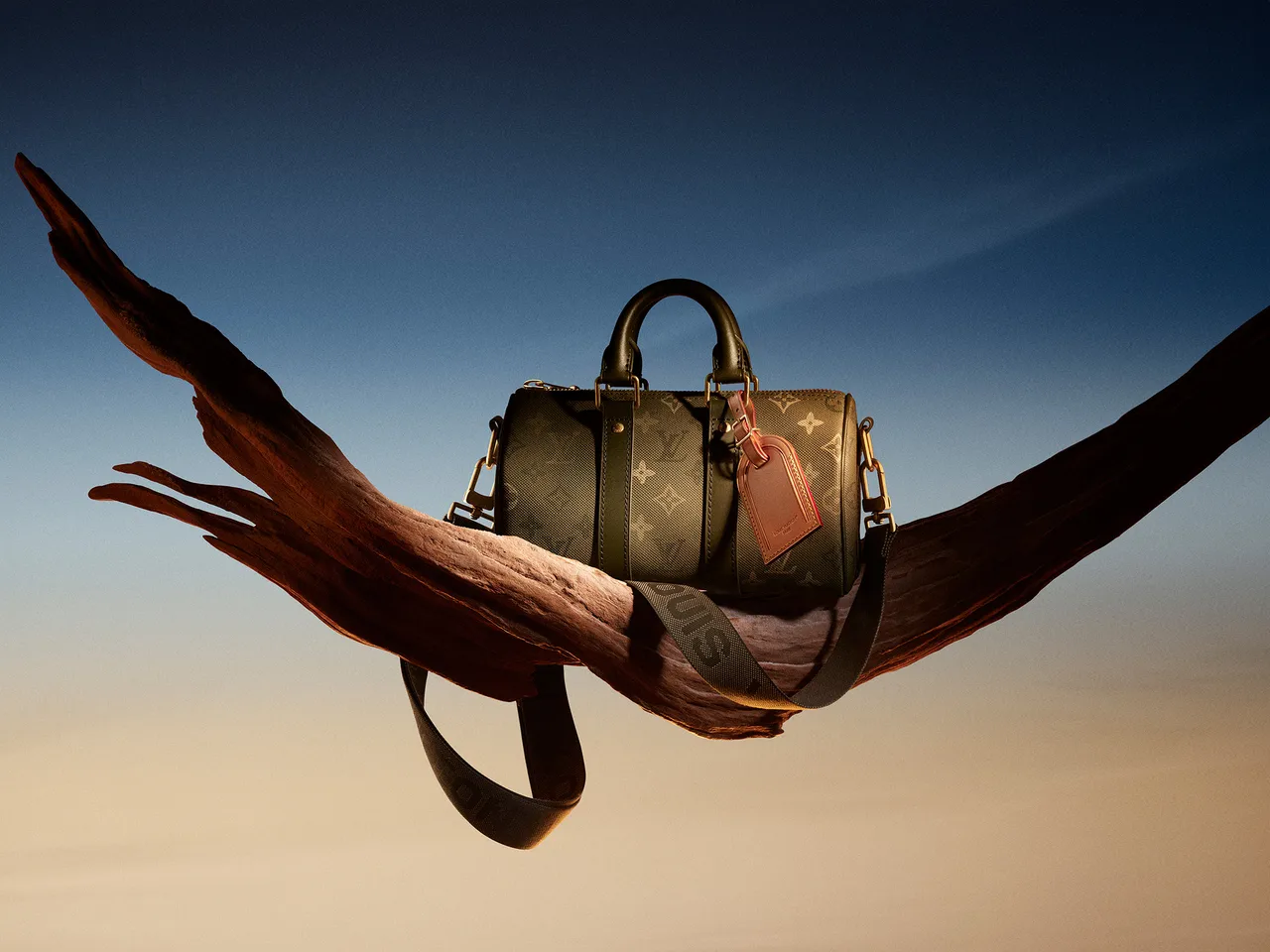 Louis_Vuitton_2025_holiday_campaign_9