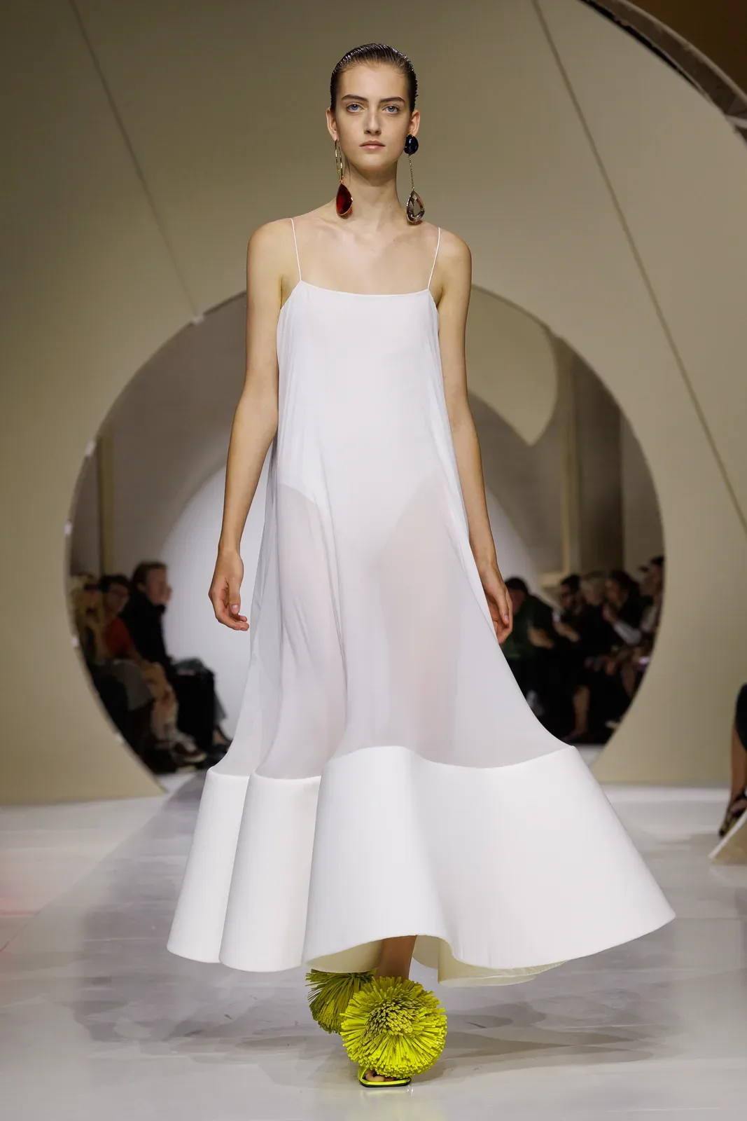metal-givenchy-ss27-34