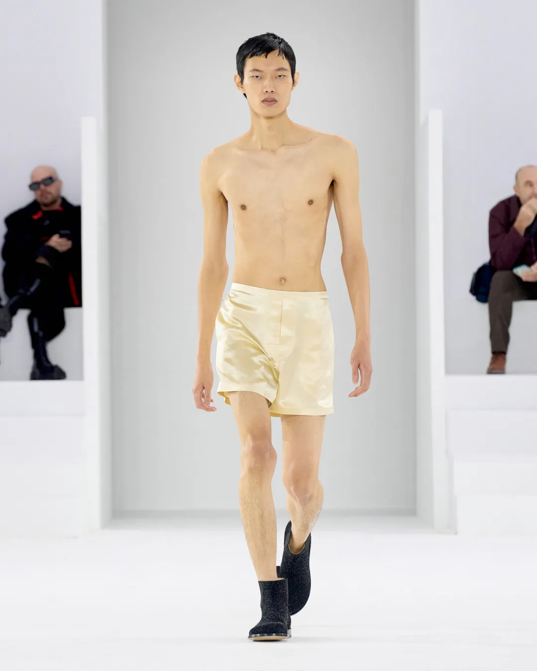 Loewe F W 2023 Metalmagazine 6