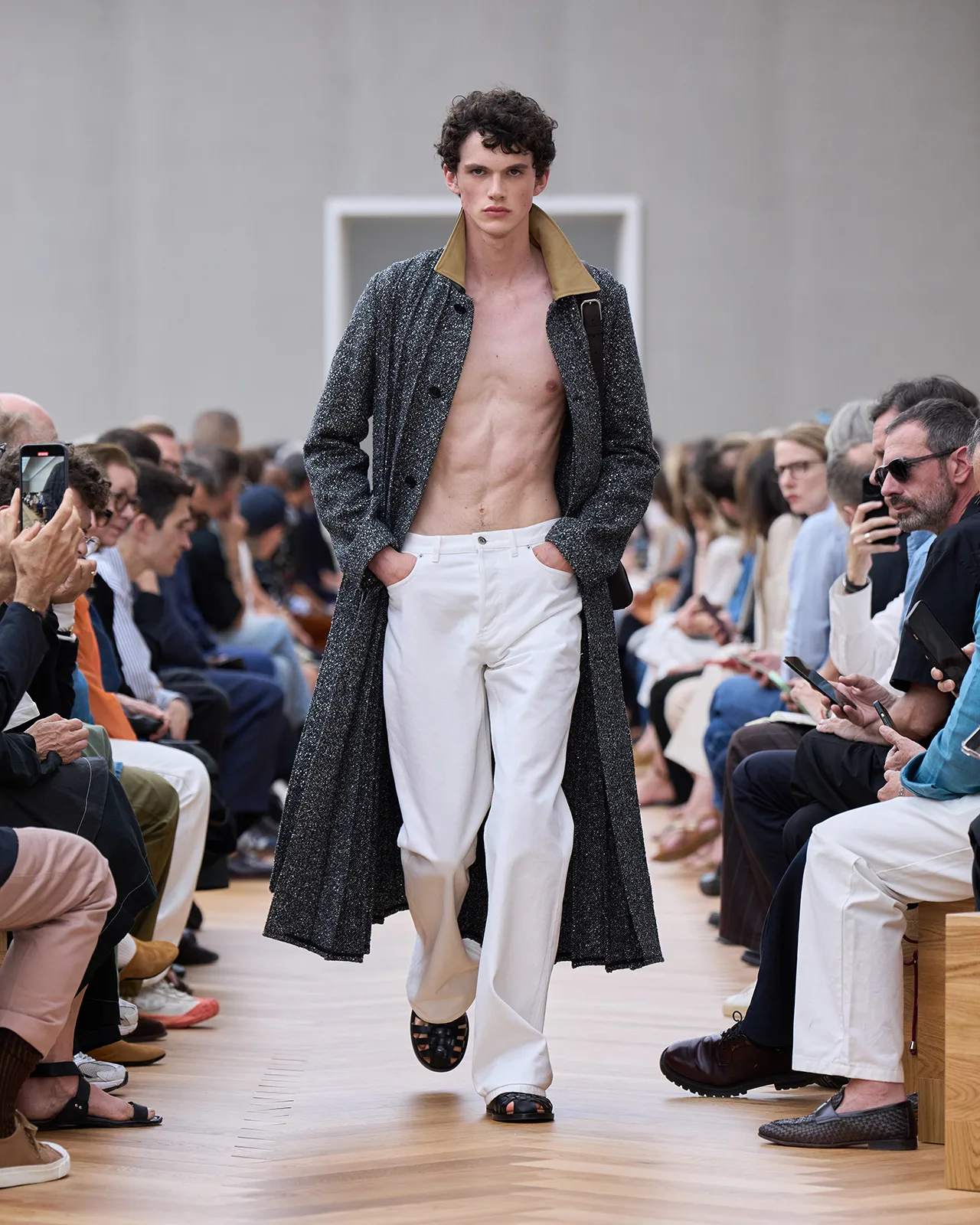 DIOR-SUMMER-2026-COLLECTION_VISUELS_LOOK-RUNWAY_25