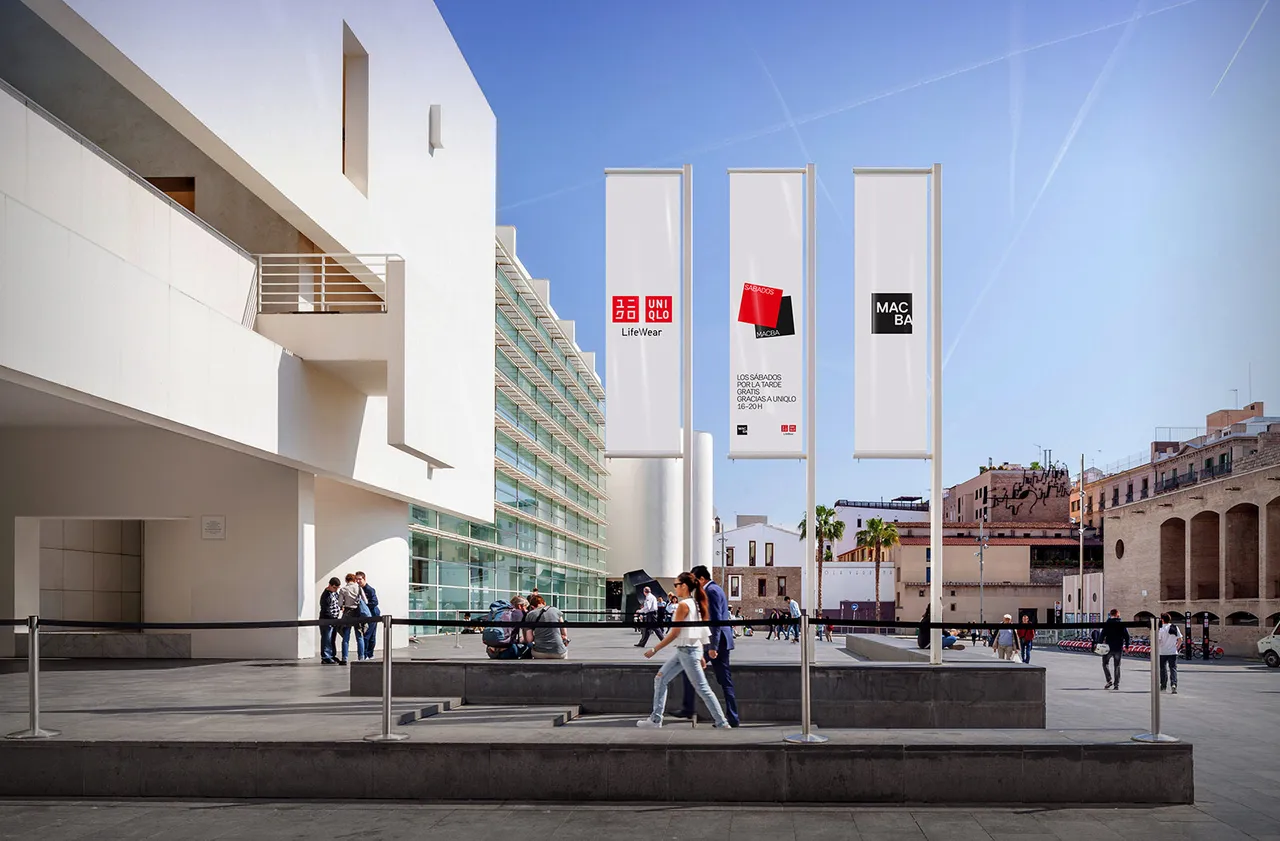 Macba Uniqlo